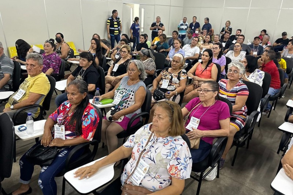 Feirantes e permission&aacute;rios da zona Oeste participam de ciclo de palestras t&eacute;cnicas