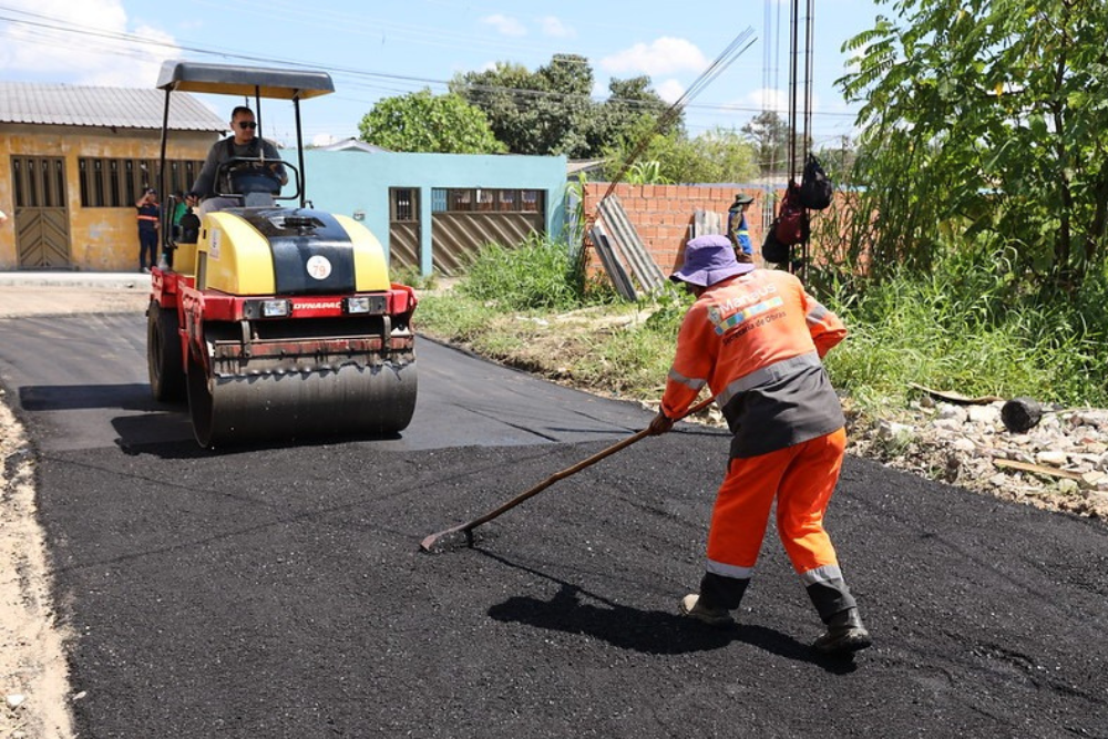 Seminf entrega trecho pavimentado no Nova Cidade após 10 anos em solo natural Seminf entrega trecho pavimentado no Nova Cidade após 10 anos em solo natural