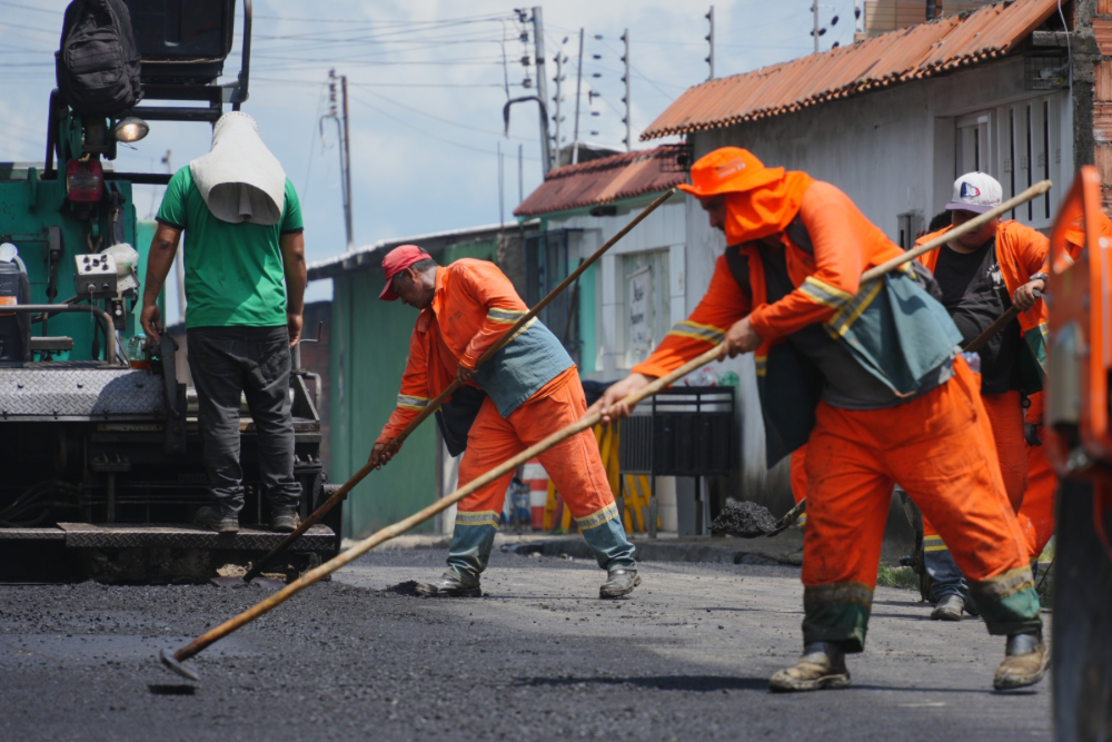 Prefeitura de Manaus lança programa Obras de Verão 2023 Prefeitura de Manaus lança programa Obras de Verão 2023