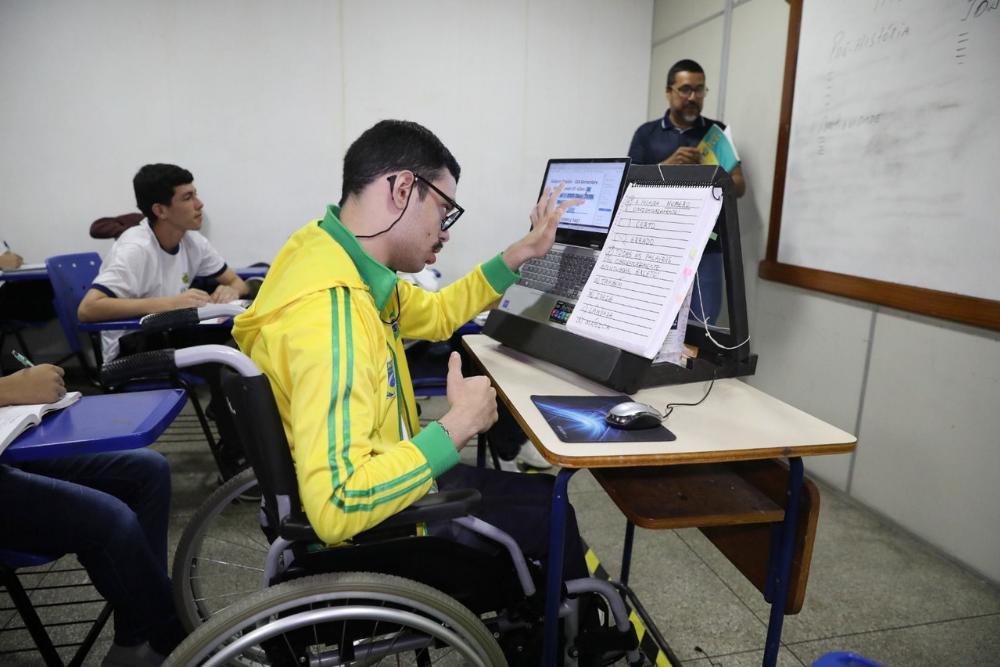 Dia do Estudante: veja histórias de alunos que tiveram a vida transformada pela educação Dia do Estudante: veja histórias de alunos que tiveram a vida transformada pela educação