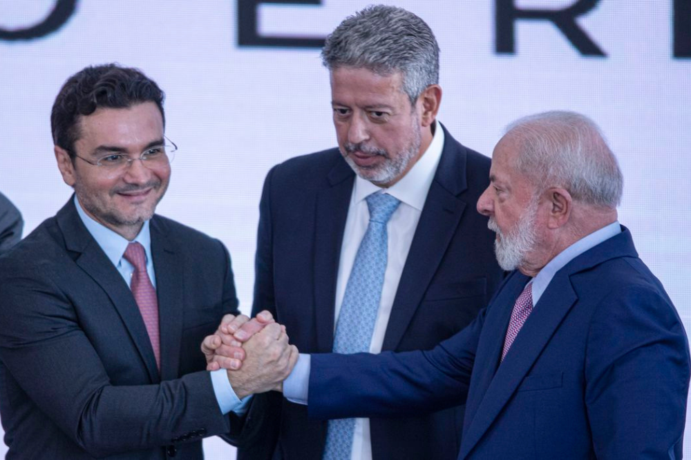 Celso Sabino toma posse como ministro do Turismo