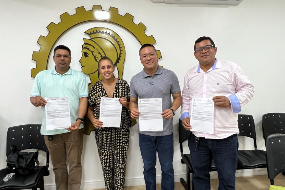 Engenheiros Alisson Leão e Cláudio Guenka lançam candidatura para o CREA-AM Engenheiros Alisson Leão e Cláudio Guenka lançam candidatura para o CREA-AM