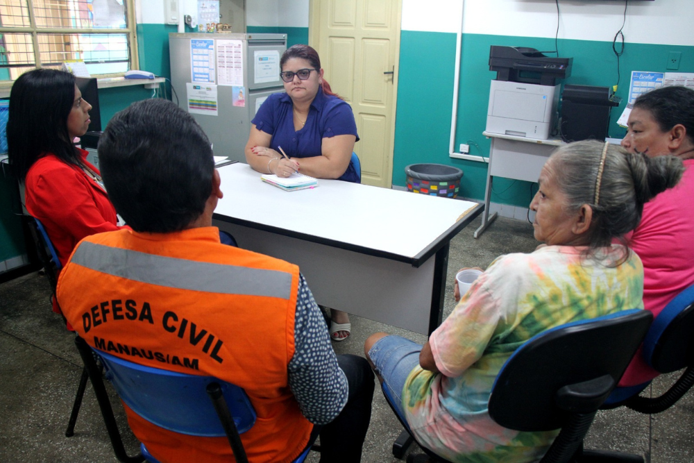 Prefeitura inicia tratativas para colocar em prática o projeto ‘Defesa Civil na Escola’ Prefeitura inicia tratativas para colocar em prática o projeto ‘Defesa Civil na Escola’