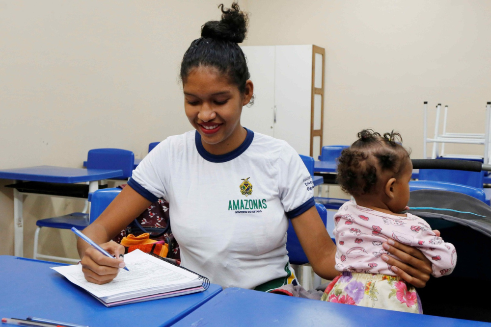 EJA matricula novos alunos e faz transfer&ecirc;ncias nesta sexta-feira (4)