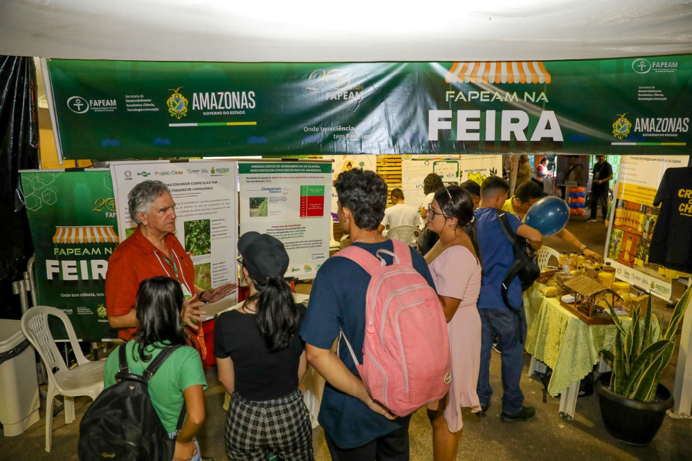 Fapeam apresenta a&ccedil;&otilde;es e pesquisas em Feira de Agroneg&oacute;cios