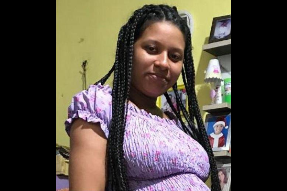 Família de jovem grávida assassinada acredita que bebê possa estar vivo Família de jovem grávida assassinada acredita que bebê possa estar vivo