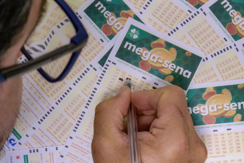 Mega-Sena sorteia prêmio estimado em R$ 3,5 milhões nesta terça-feira (30)