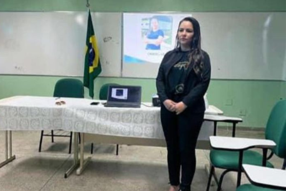 Aluna da UEA passa mal e morre em apresentação de TCC em Eirunepé Aluna da UEA passa mal e morre em apresentação de TCC em Eirunepé