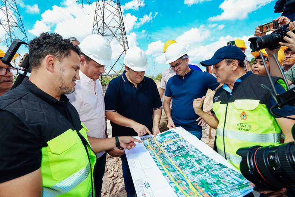 Viaduto da Avenida das Torres deve ser entregue at&eacute; o fim do ano, diz prefeito
