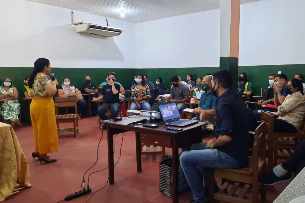 Pesquisa analisa uso de tecnologias na forma&ccedil;&atilde;o de professores da EJA
