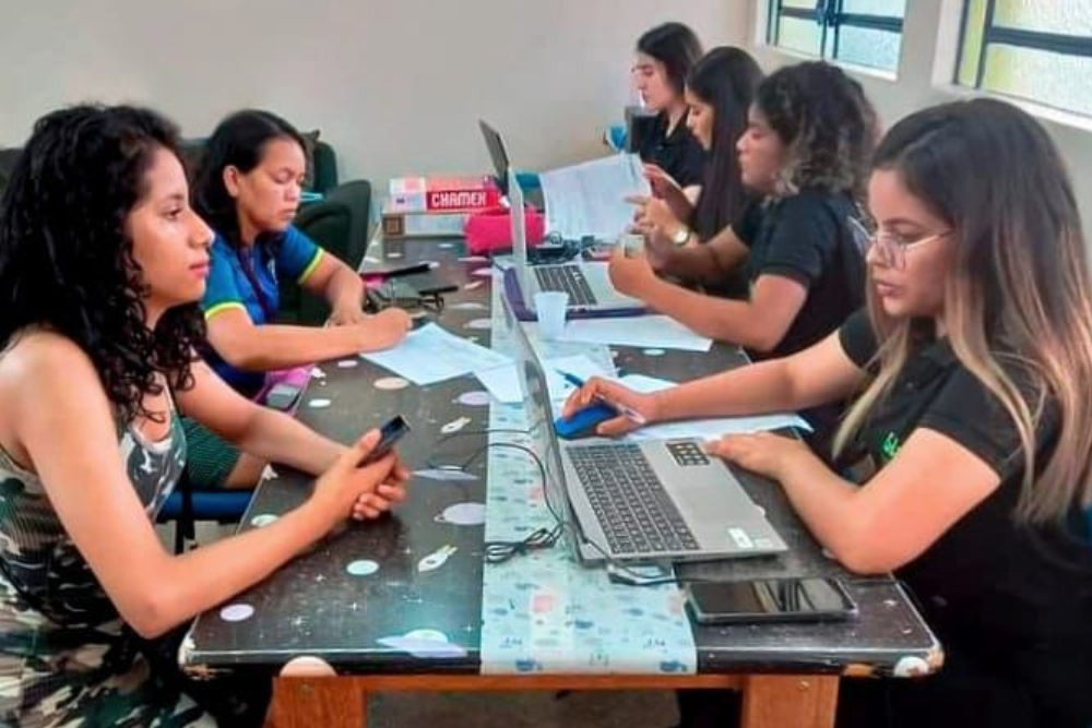 Projeto em Iranduba incentiva alunos a ingressarem nas universidades Projeto em Iranduba incentiva alunos a ingressarem nas universidades