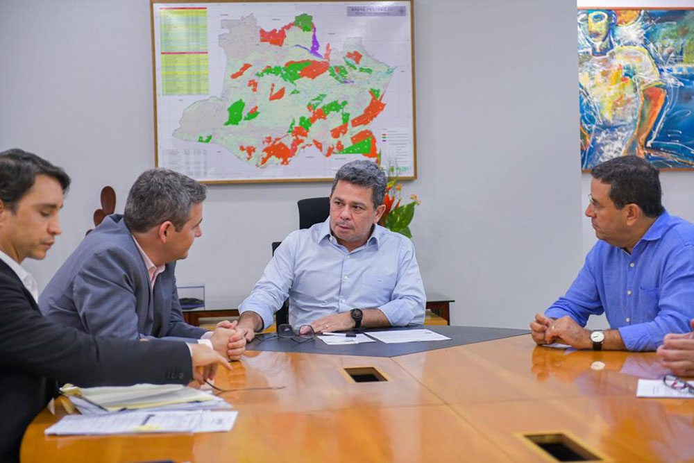 Amazonas e Governo Federal abrem diálogo para encerrar vacinação contra febre aftosa até 2025 Amazonas e Governo Federal abrem diálogo para encerrar vacinação contra febre aftosa até 2025